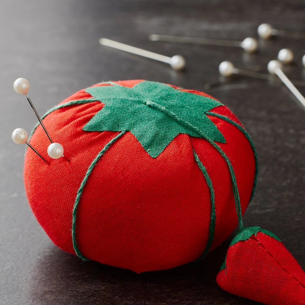 Outlet 𧨠Tomato Pin Cushion by Loops & Threads™ π - Image 2