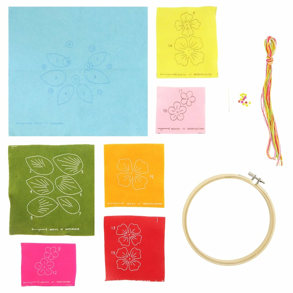 Cheap ⌛ Pastel Flowers Felt Applique Kit by Loops & Threads® 🧨 - Image 4