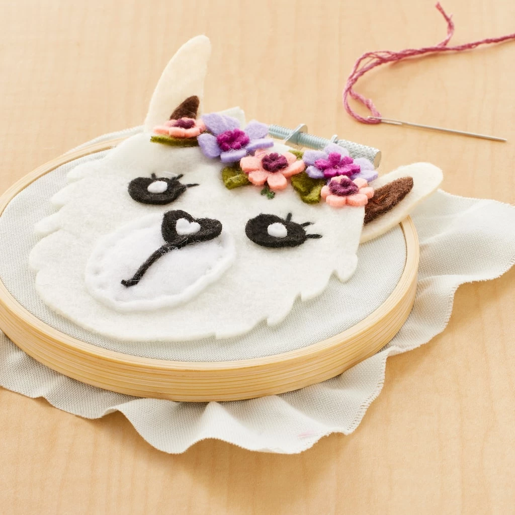 Top 10 π Llama Felt Hoop Kit by Loops & Threads™ βοΈ - Image 2